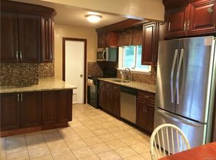 1528 Sylvan Rd, Mohegan Lake, NY 10547