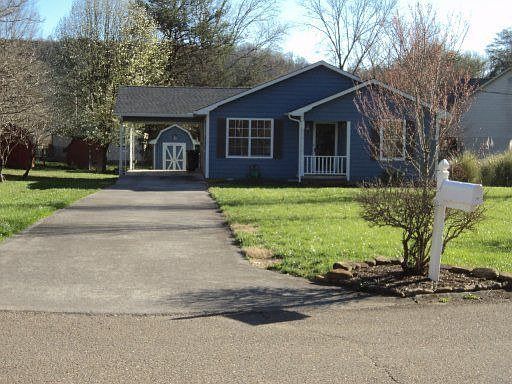 1st image of 804 Lake Glen Ln