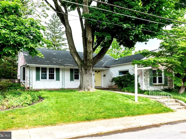 21 Kemper Ave, Westminster, MD 21157