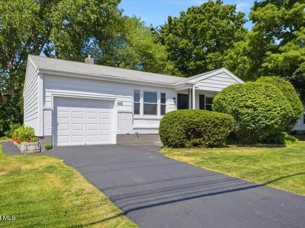 415 Bay Road, Queensbury, NY 12804