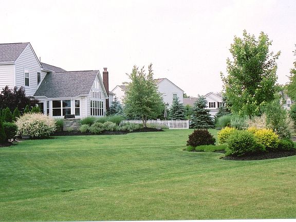 3rd image of 1268 Fareharm Dr