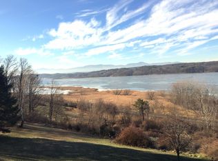 46 Appleton Ln, Hudson, NY 12534