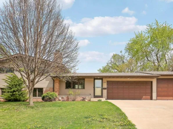 2301 Texas Ave S, Saint Louis Park, MN 55426