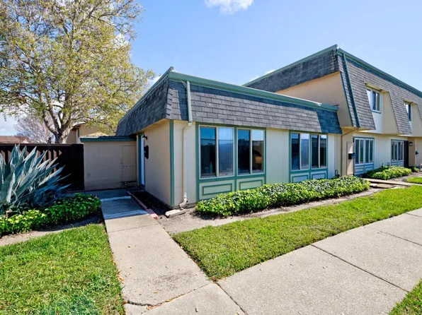 27785 Hummingbird Ct, Hayward, CA 94545