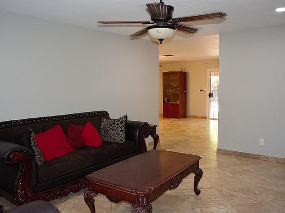 3rd image of 2505 E Holmes Ave
