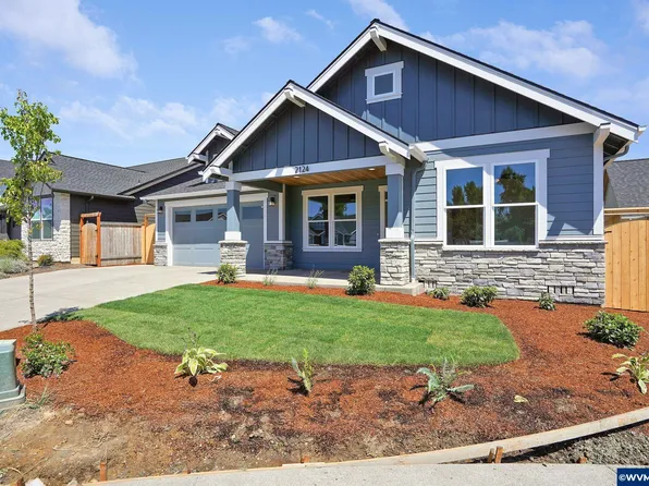 2124 SE Arrowwood Ave, Dallas, OR 97338