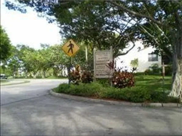 2306 S Cypress Bend Dr APT 119, Pompano Beach, FL 33069