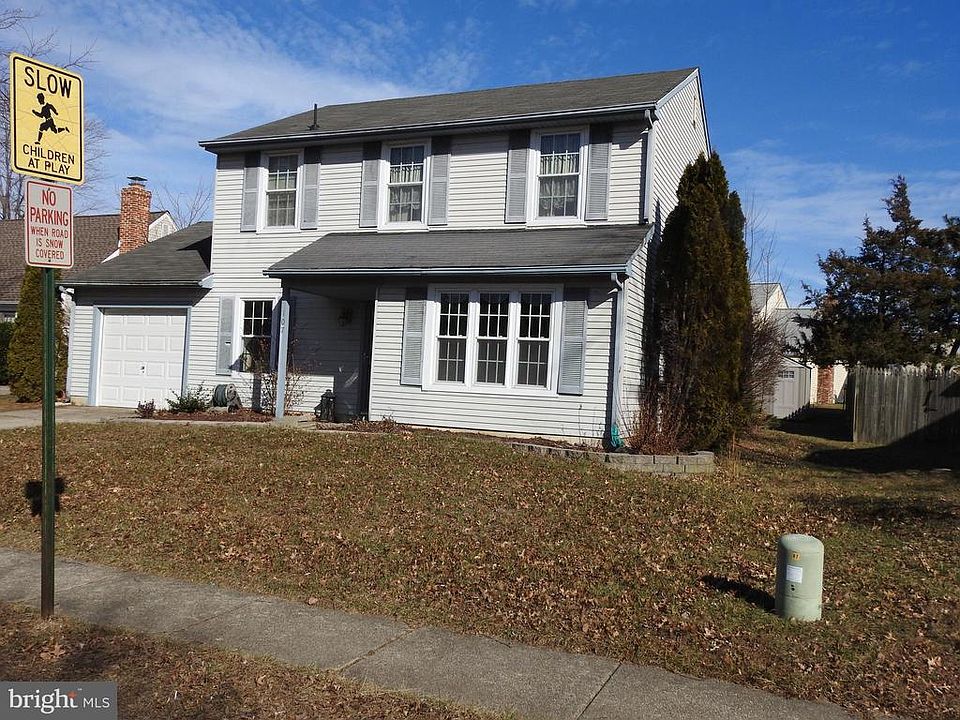 2nd image of 107 Merle Ln