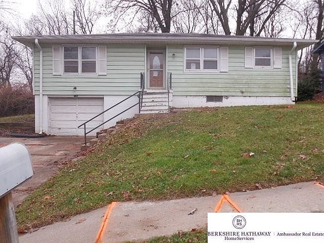 1st image of 709 9th Ave