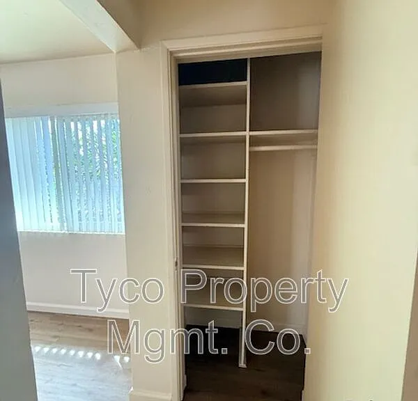 591 D St #I — Photo 5