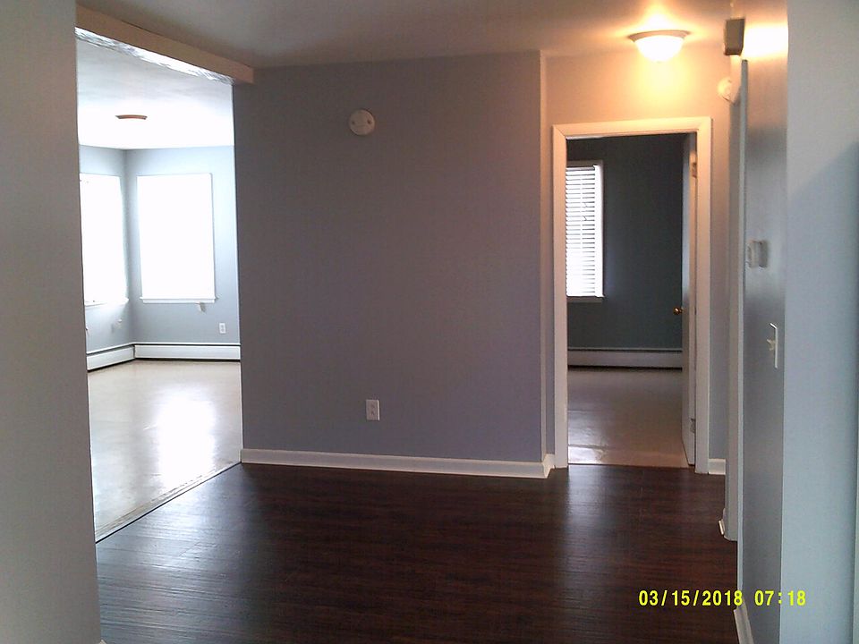 Centralized layout 