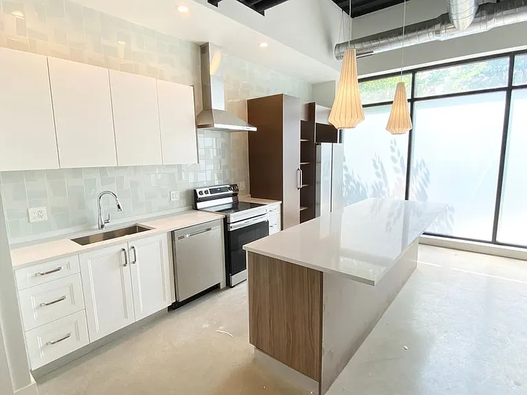 2109 S Halsted LLC — Photo 7