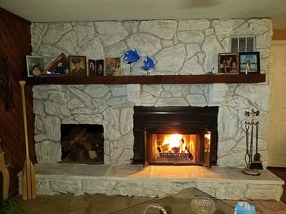 5th image of 17194 Lakeview Dr