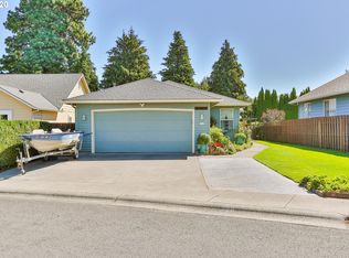 799 Saint Charles Place Rd, Hood River, OR 97031