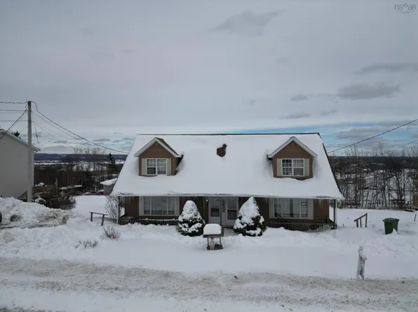 523/525 Truro Heights Rd, Millbrook 27, NS B6L 1Y7
