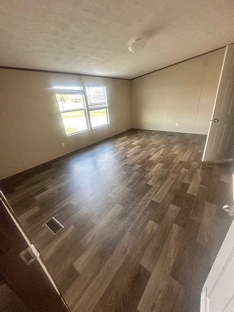 3 bed, 1500 sqft, $1,685 — Photo 4