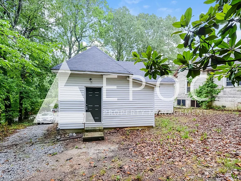 1114 Sharon St — Photo 15