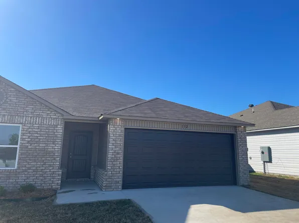 132 Im Dr, Maumelle, AR 72113