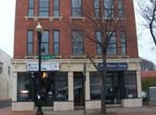 29 W Main St, Meriden, CT 06451