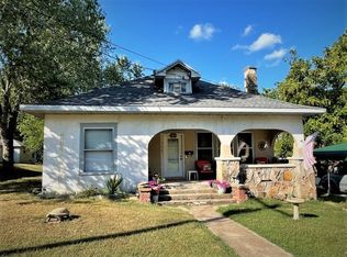 325 W North St, Mountain Grove, MO 65711