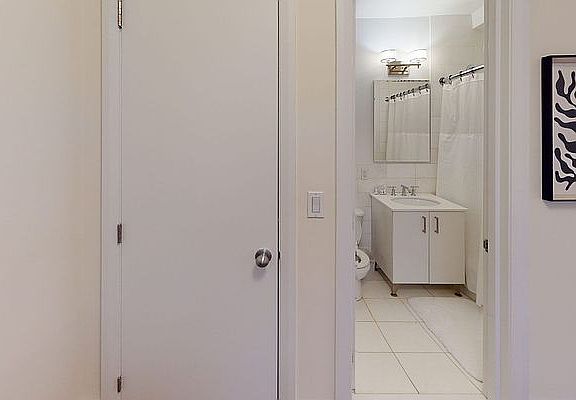 4th image of 30 Park Ave APT 3P