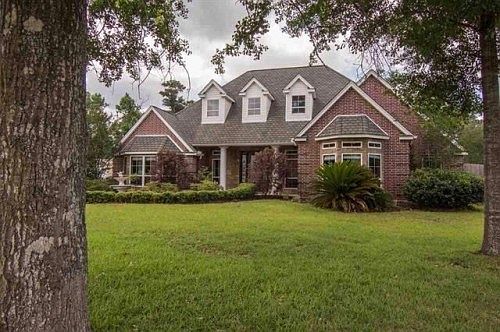 1st image of 5570 Lexington Cir