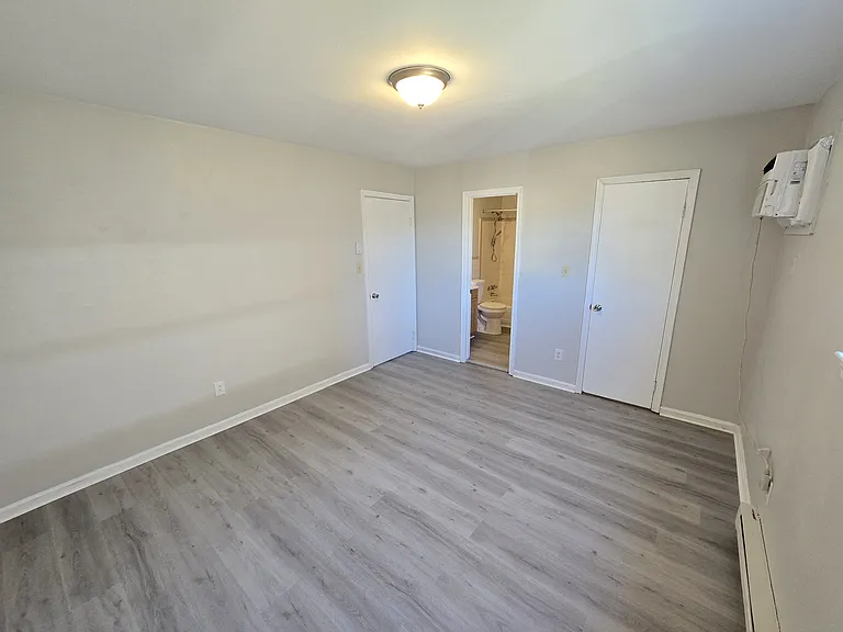 3475 Azalea Garden Rd Apartments — Photo 12