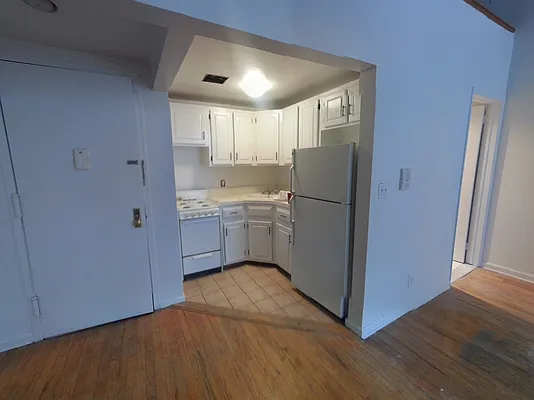 Rented by America Mecca Realty LLC | media 37