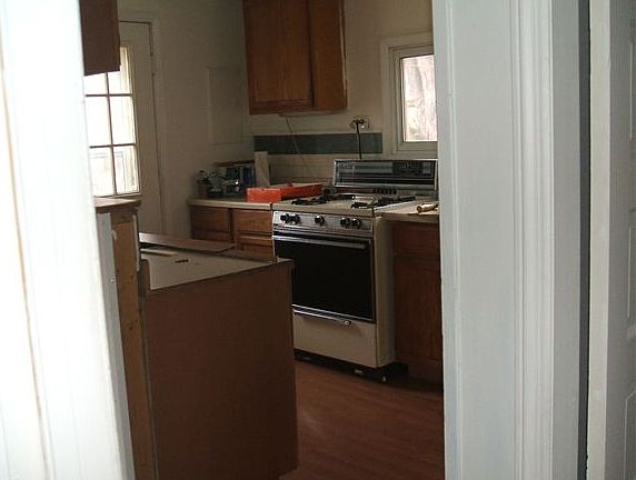 kitchen 10 1/2x8 1/2