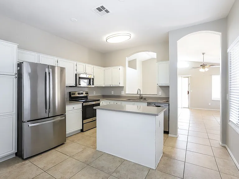 7427 W Tina Ln — Photo 7