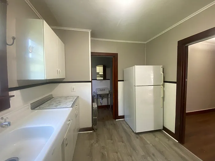 405 Budd St #4 — Photo 5
