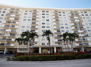 401 Golden Isles Dr APT 412, Hallandale, FL 33009
