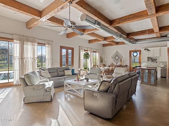 4th image of 732 Louis Arceneaux Rd