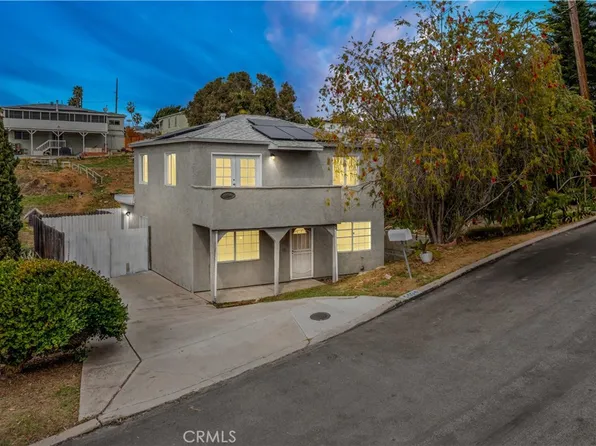 5594 San Onofre Ter, San Diego, CA 92114