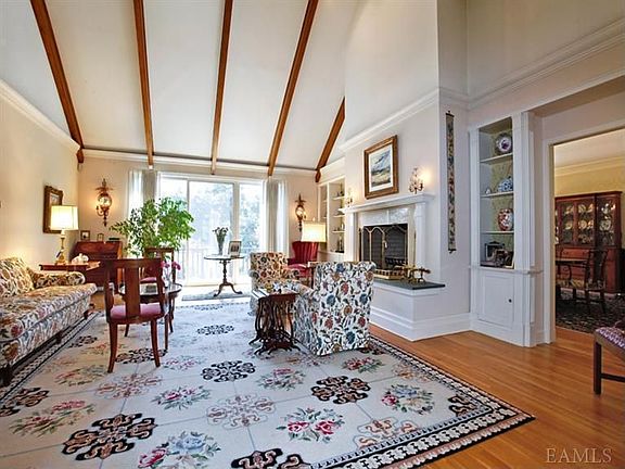 5th image of 15 Purchase Hills Dr