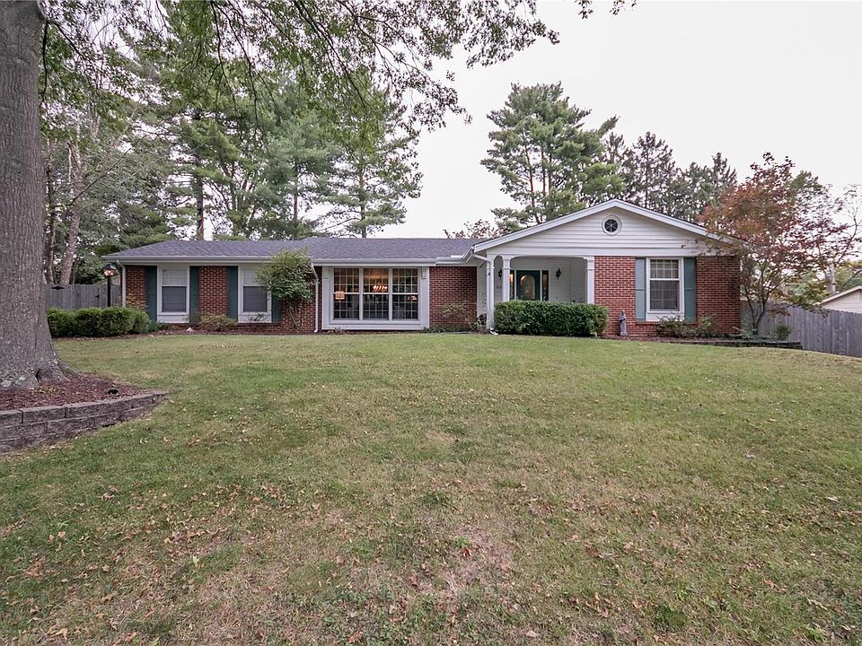 1st image of 815 Angleterre Dr