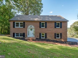 4137 Millbrook Rd, Mount Joy, PA 17552