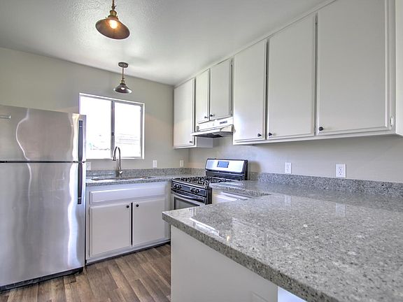 3rd image of 1429 Grand Ave #1