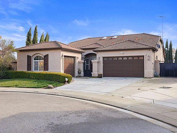 2nd image of 19521 W Portofino Ct