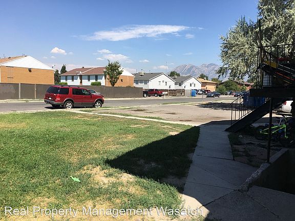 5th image of 581 W Tiffany Town Dr