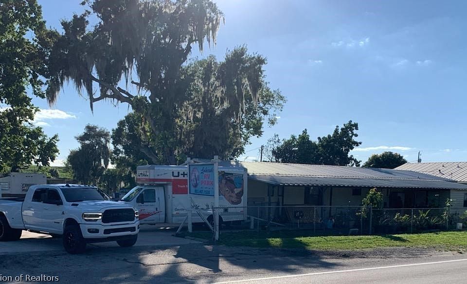 2nd image of 4074 Us Highway 441 Hwy SE