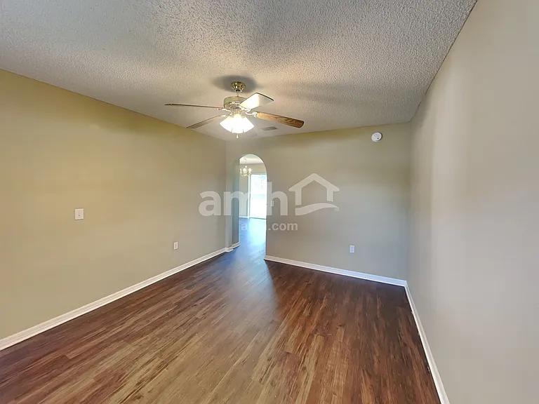244 Verzon Ct — Photo 5