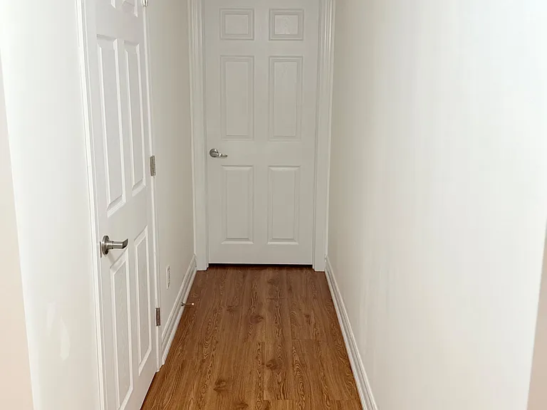 20 Hyacinth St #BASEMENT — Photo 10