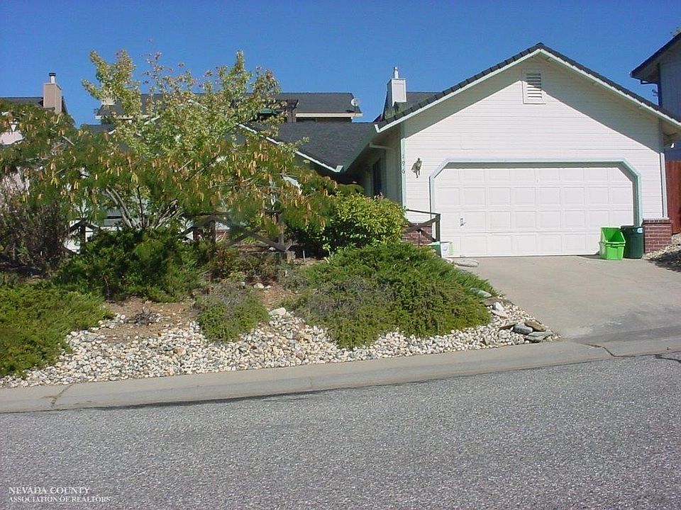 1st image of 196 Cypress Hill Dr
