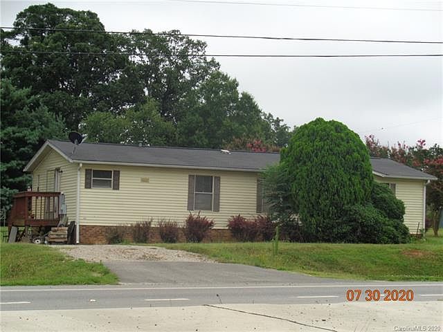 2nd image of 2718 Morgan Mill Rd