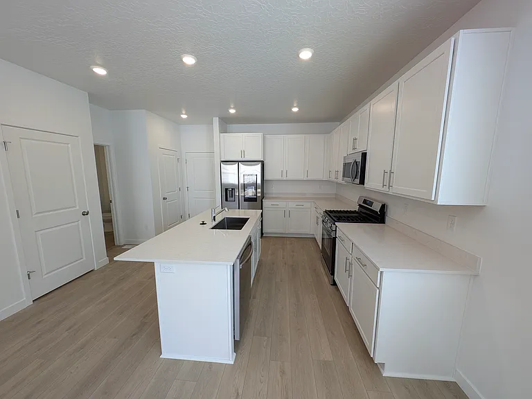 1578 W Viola Ln — Photo 9
