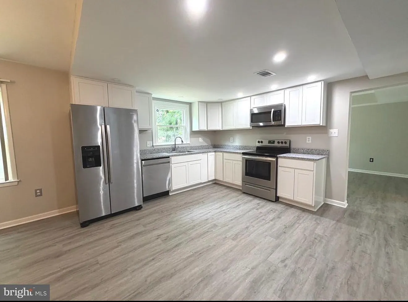 2063 Red Spruce Ct — Photo 3