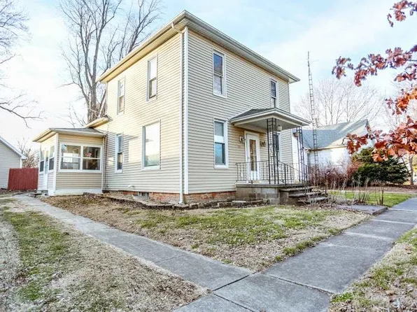 107 N Albert St, Chestnut, IL 62518