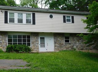 1268 N Valley Rd #2, Pottstown, PA 19464
