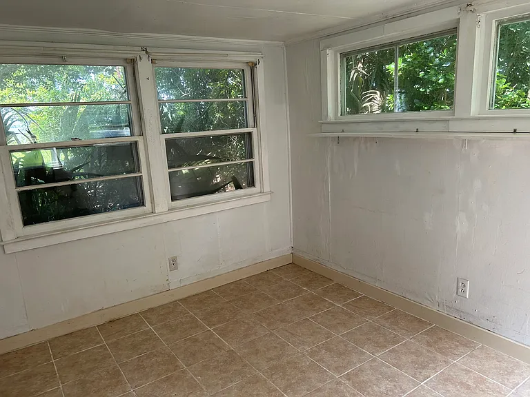 130 Johnson Point Rd — Photo 8
